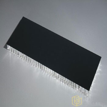 鋁蜂窩板表面